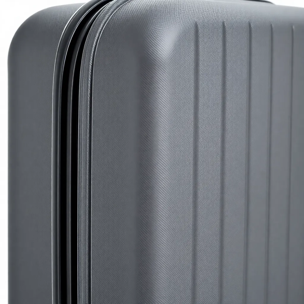 Duża walizka z polipropylenu