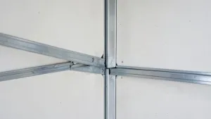 montaż płyt g k na stelażu