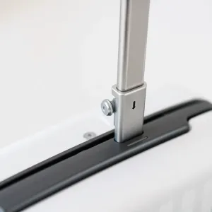 Uchwyt do walizki na kółkach