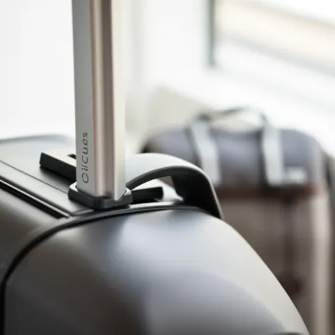 Uniwersalny uchwyt do walizki