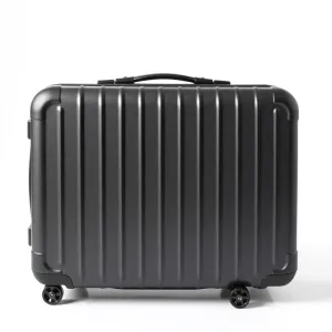 Walizka z poliwęglanu średnia