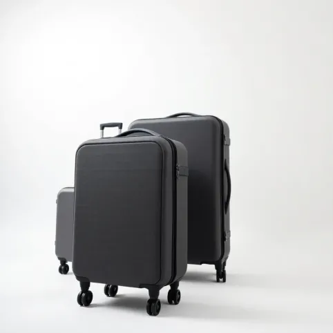 Walizki materiałowe na 4 kółkach